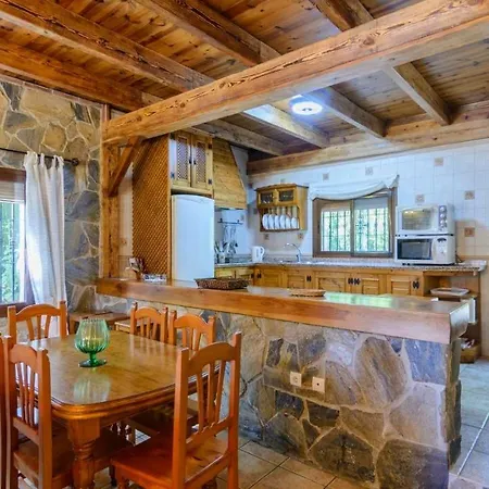 Holiday home El Nogal De By Ruralidays *